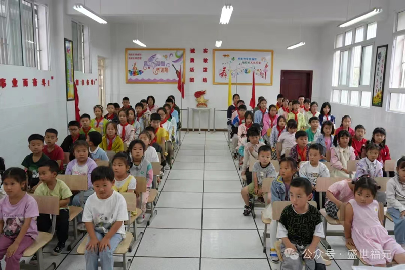 巴东沿渡河堆子场小学研学活动